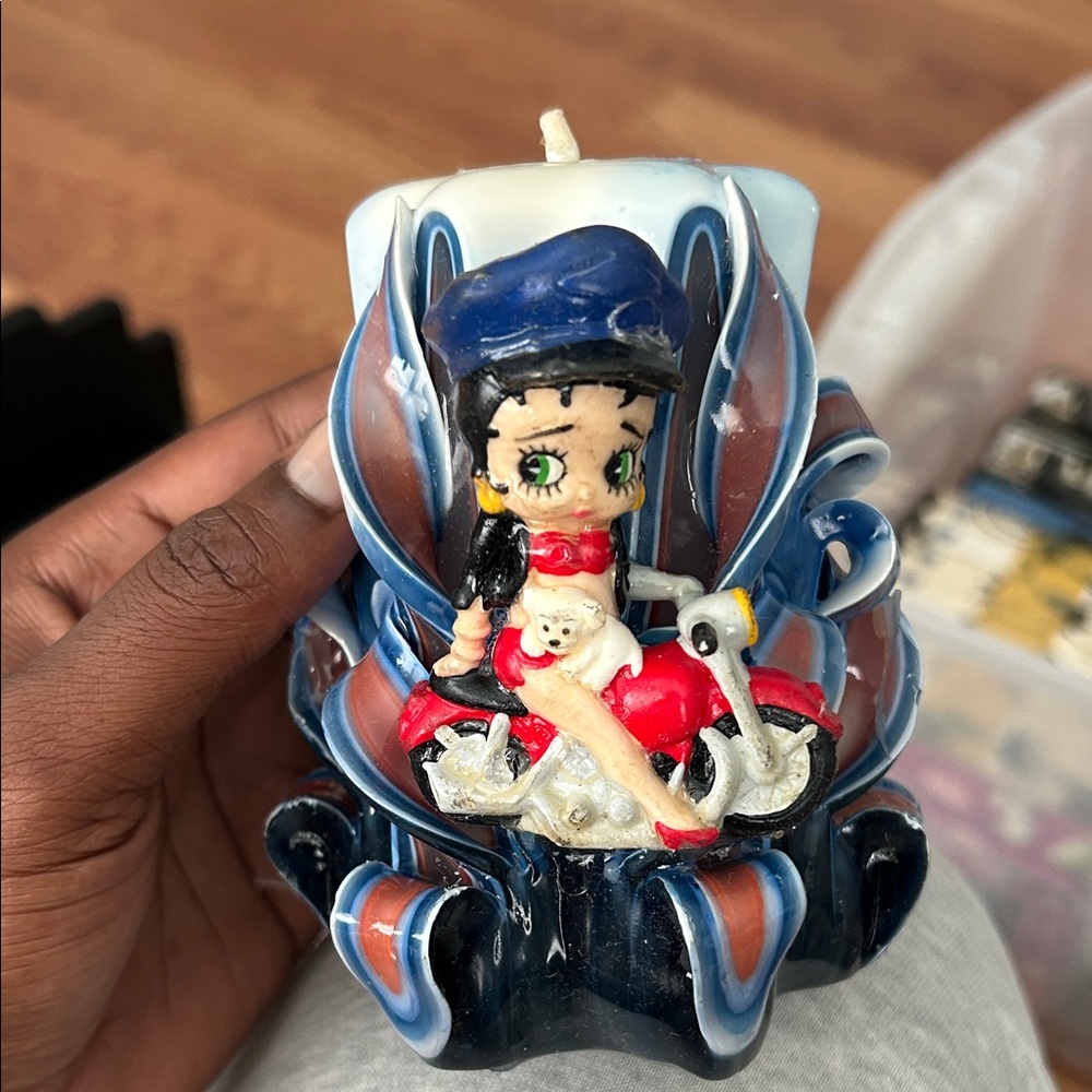 Betty Boop Blue and Red Decorative Candle